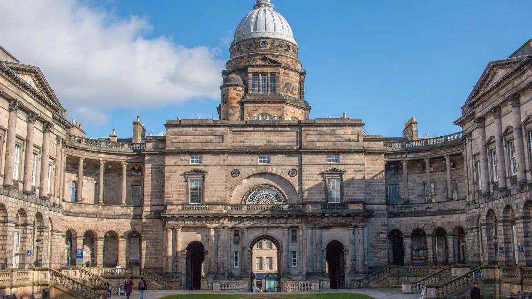2021年留学英国爱丁堡大学留学费用需要多少钱？